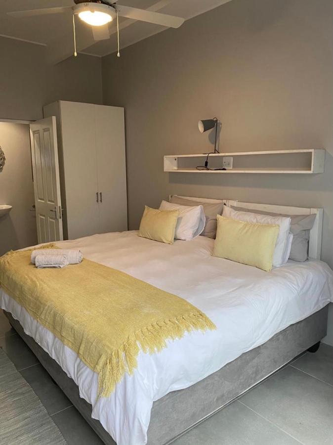 איסט לונדון Second Best Accommodation מראה חיצוני תמונה